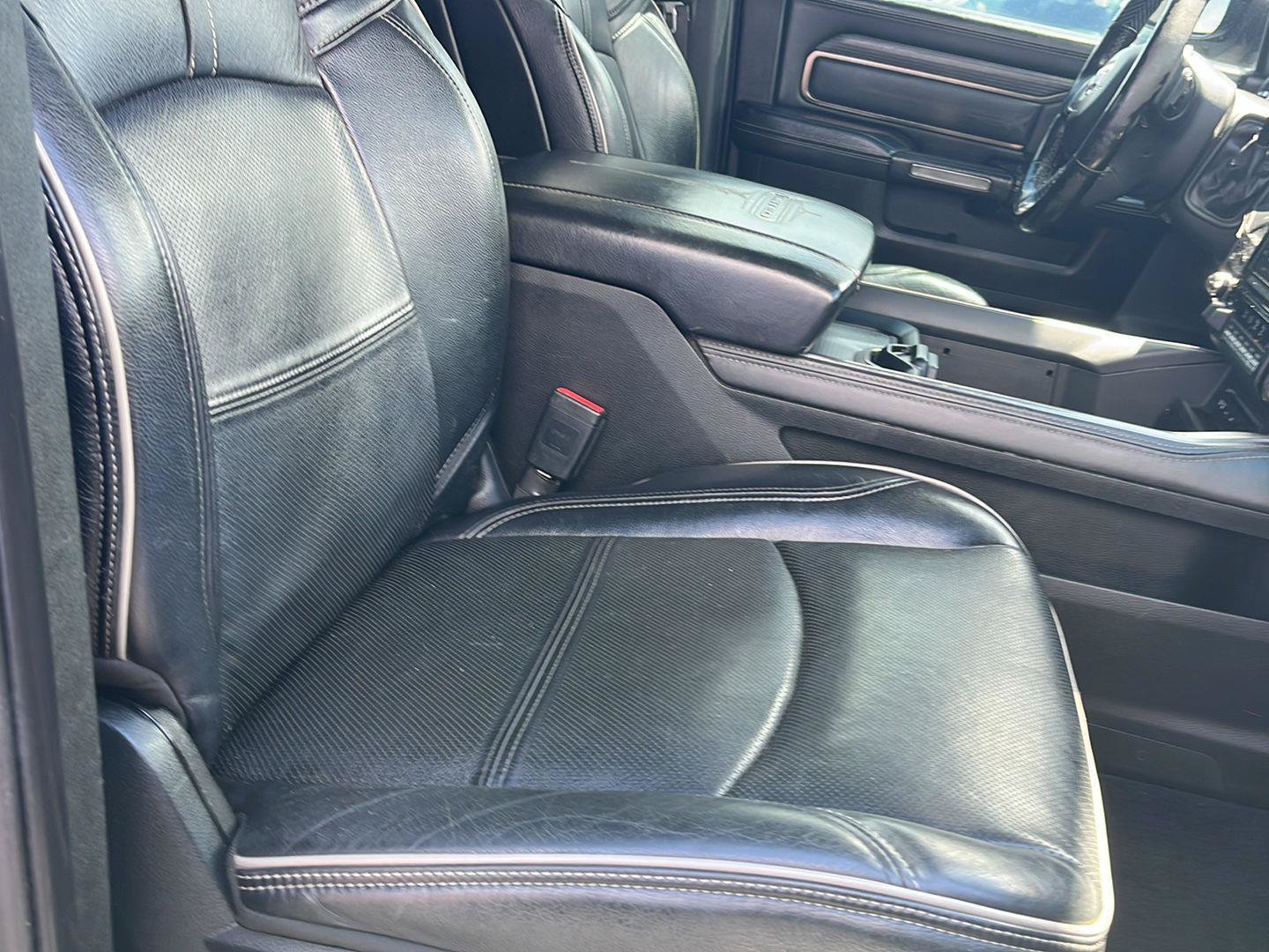 Used 2019 RAM 2500 Limited AWD/4WD image 31