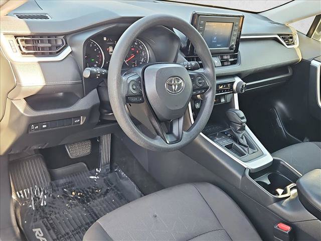 Used 2019 Toyota RAV4 XLE w/ Convenience Package FWD image 10