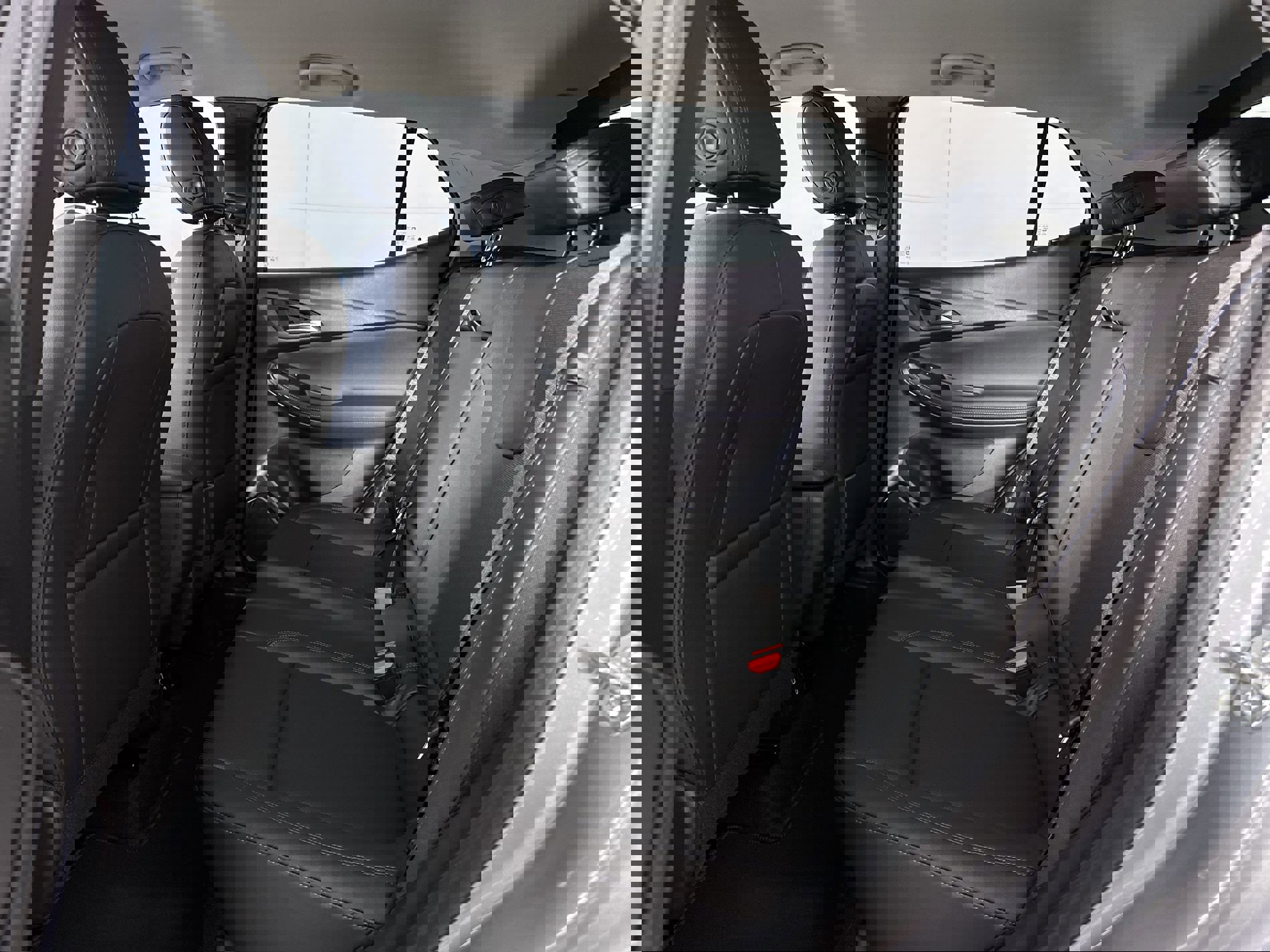 Used 2025 Buick Encore GX Sport Touring w/ Advanced Technology Package image 62