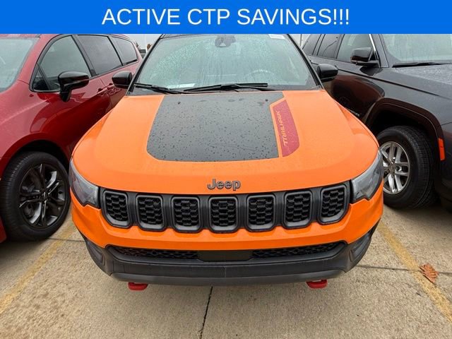 New 2026 Jeep Compass Trailhawk w/ Sun, Sound & Navigation Group AWD/4WD image 3