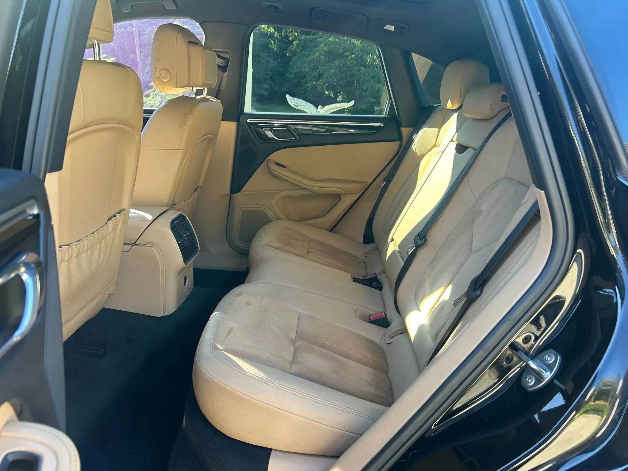 Used 2018 Porsche Macan AWD/4WD image 18