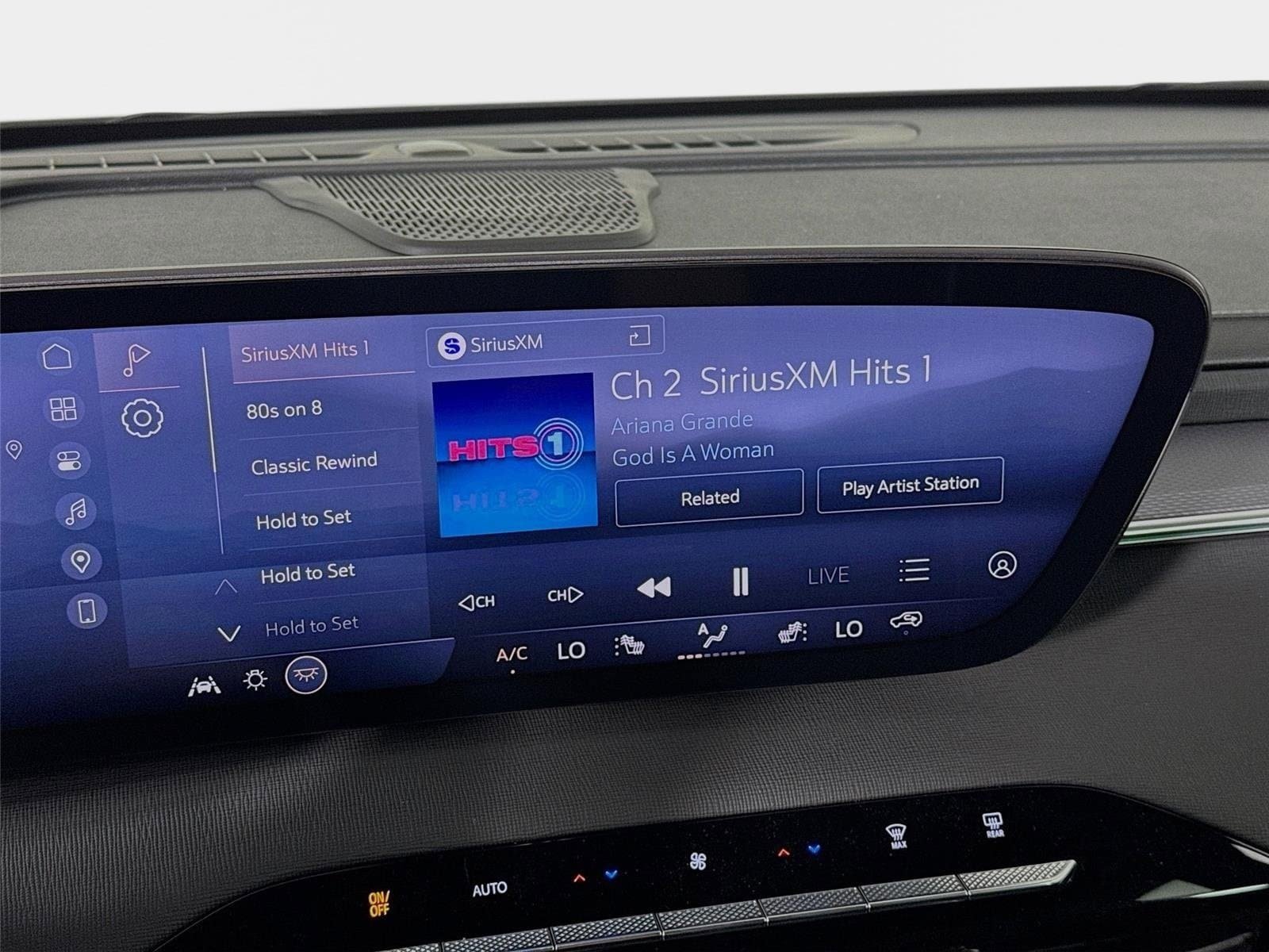 New 2026 Buick Enclave Sport Touring AWD/4WD image 14