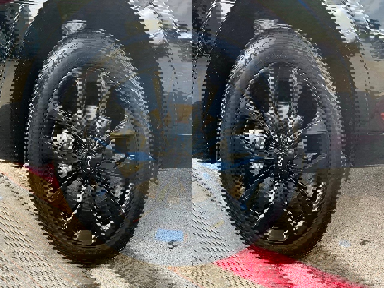 Used 2023 Kia Sorento SX image 9