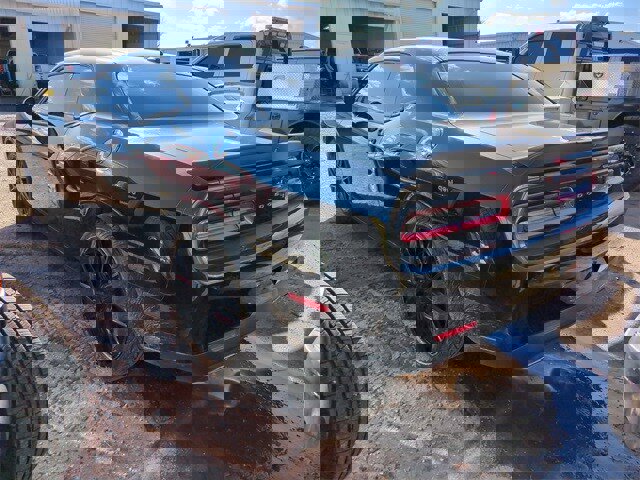 Used 2023 Dodge Challenger SXT image 2