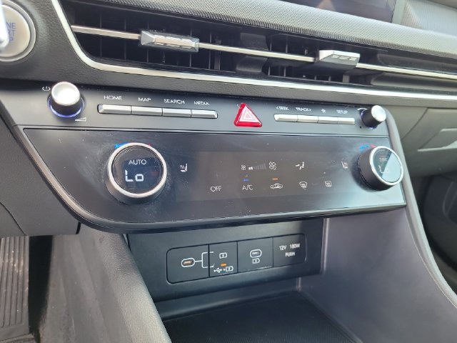 Used 2025 Hyundai Sonata SEL FWD image 31
