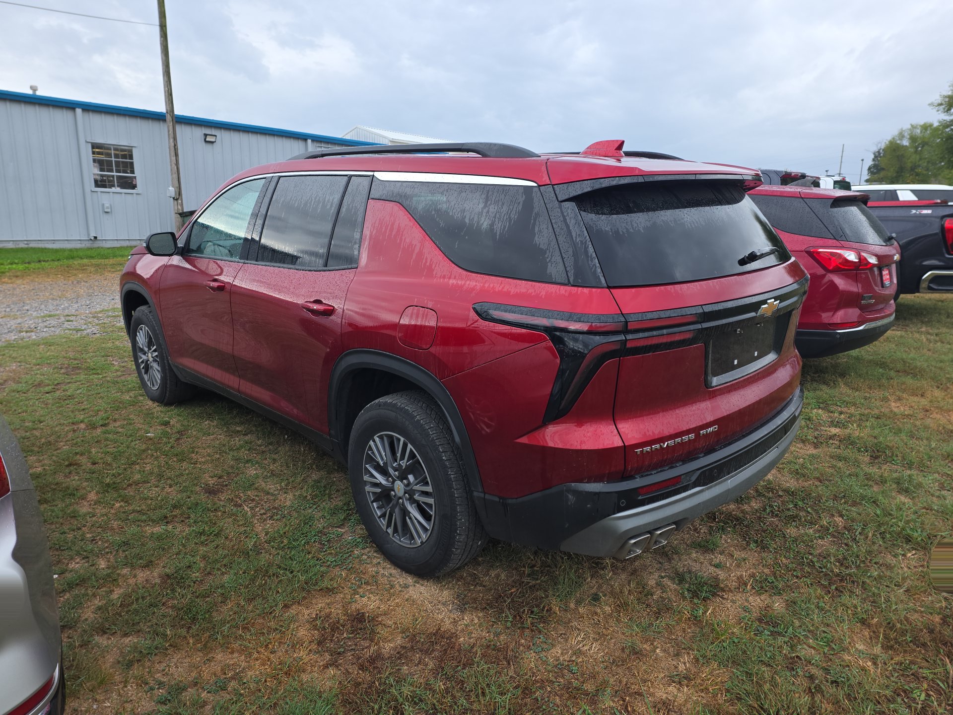 Used 2026 Chevrolet Traverse LT AWD/4WD image 4