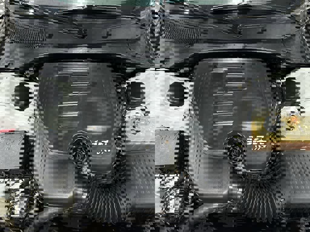 Used 2018 Dodge Charger GT image 12