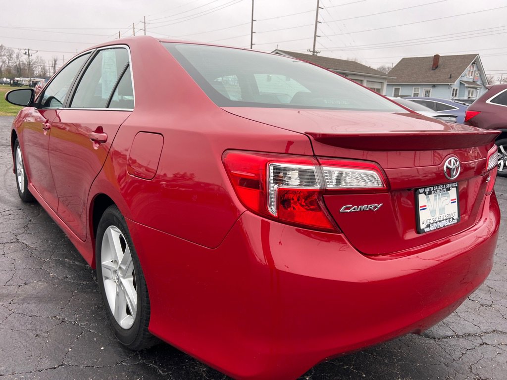 Used 2014 Toyota Camry L image 5
