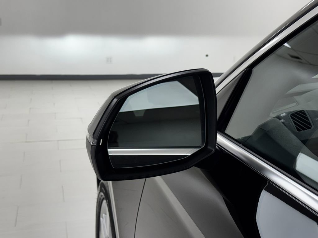 Used 2019 Audi Q5 2.0T Premium Plus w/ Premium Plus Package image 29