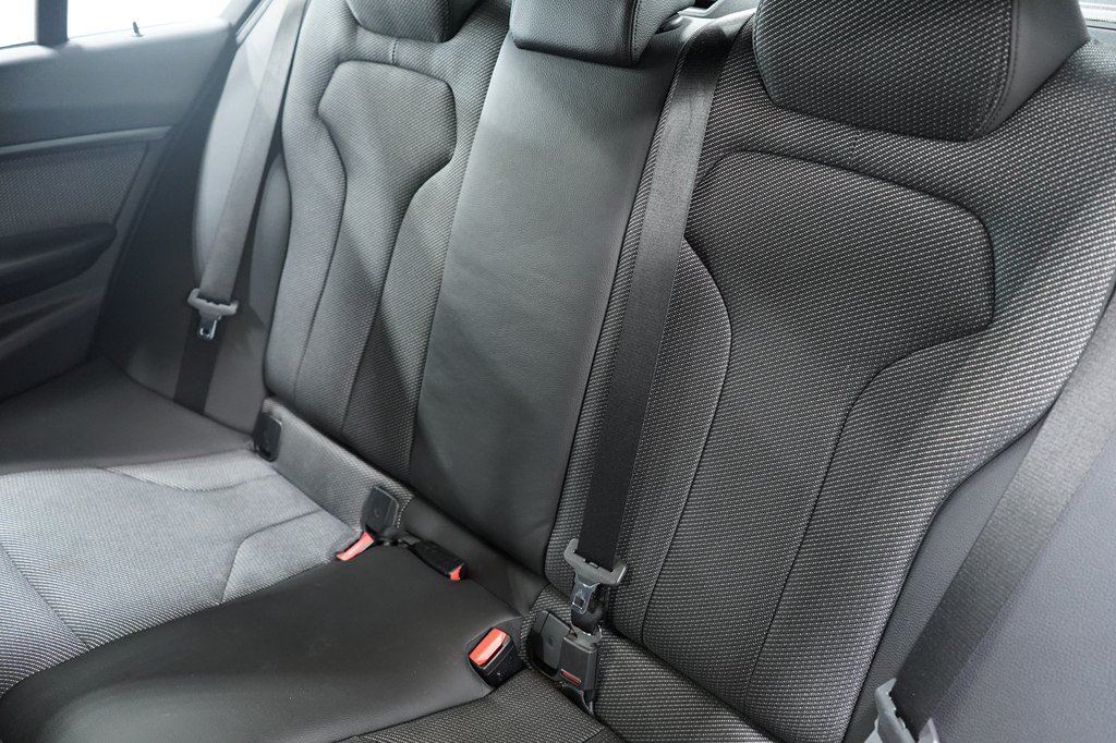 Used 2018 BMW M3 RWD image 17