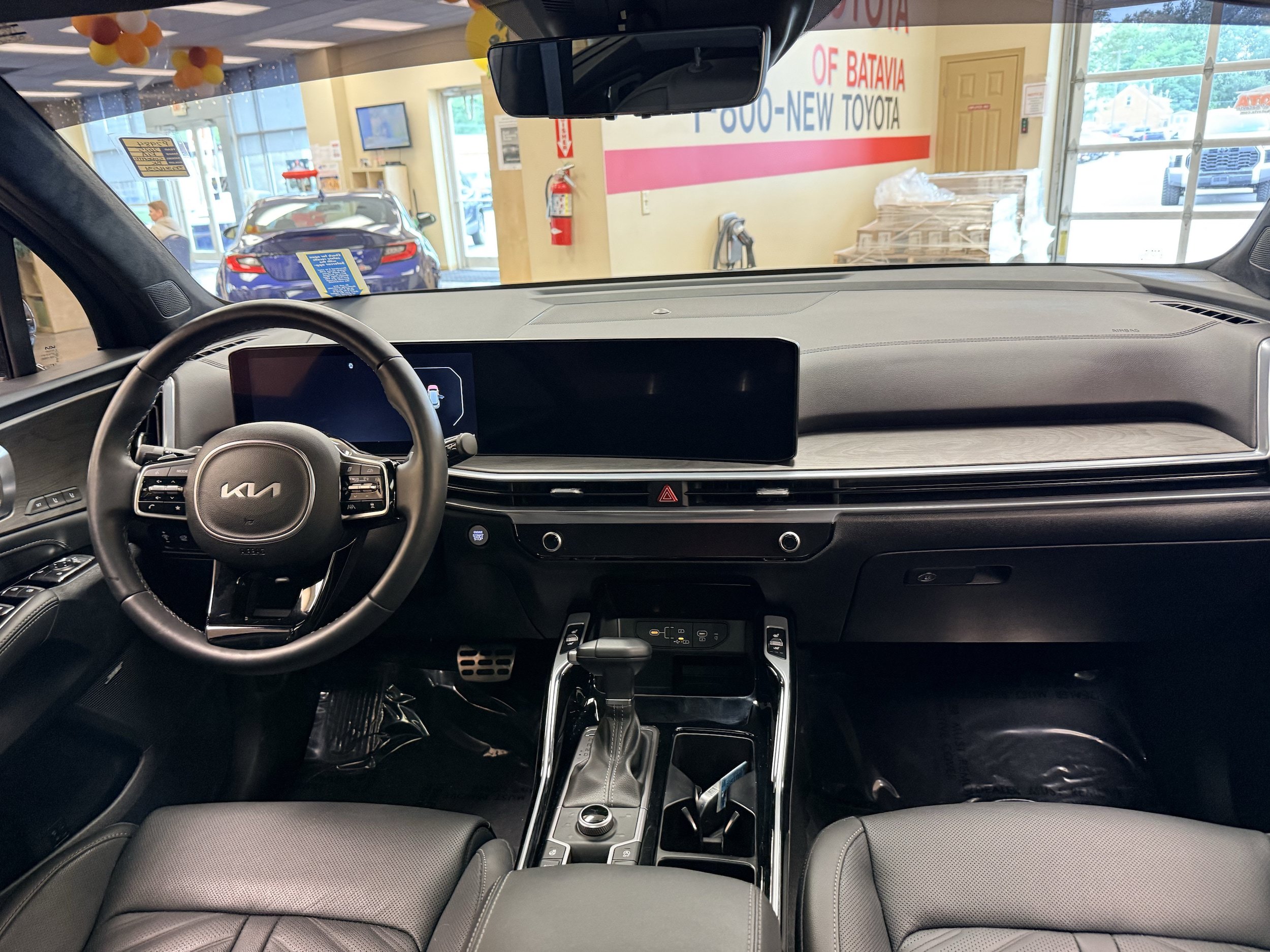 Used 2025 Kia Sorento SX Prestige AWD/4WD image 25