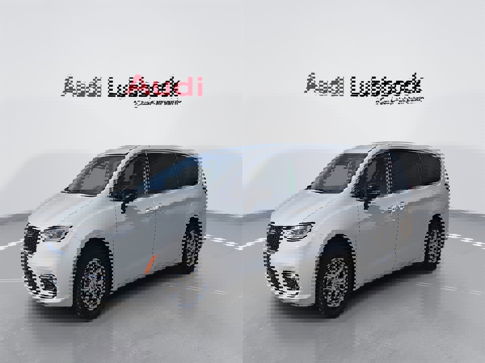 Used 2024 Chrysler Pacifica Touring-L image 4