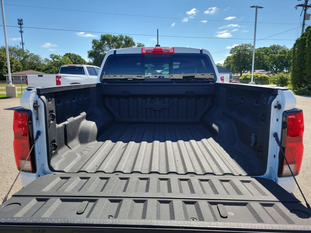 Used 2023 Chevrolet Colorado Z71 w/ Z71 Convenience Package 2 AWD/4WD image 7