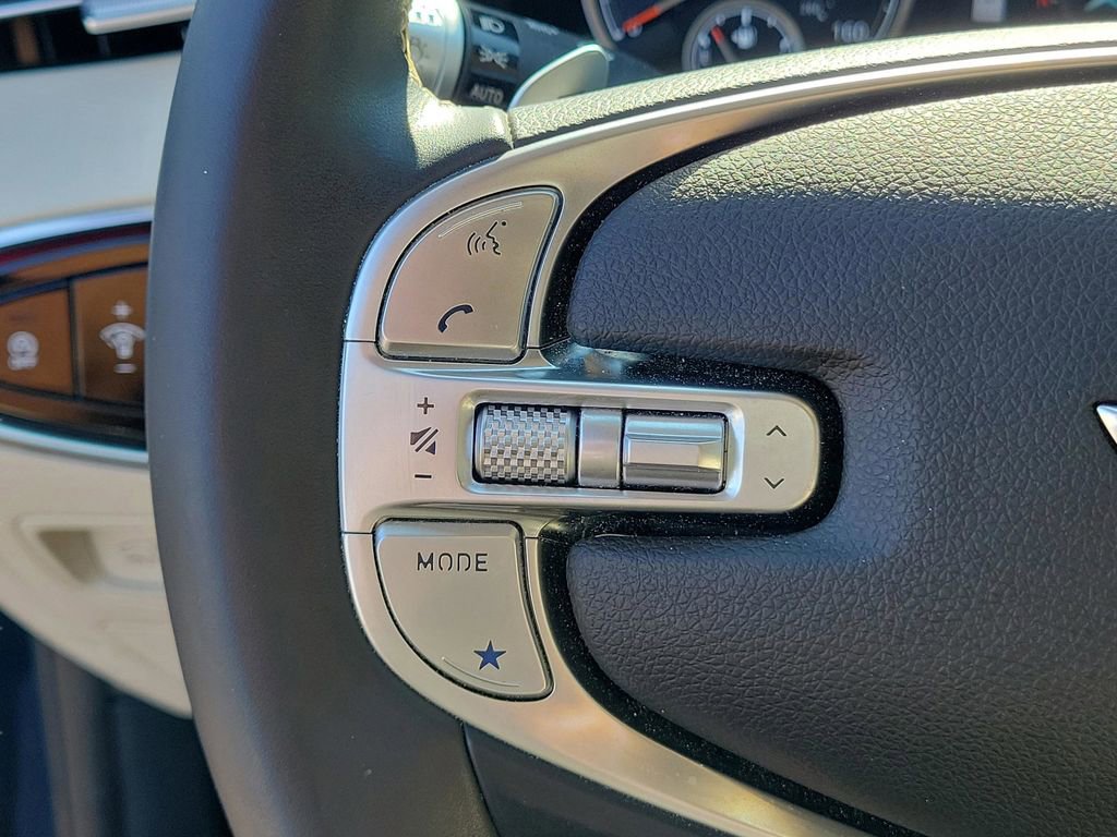 Used 2024 Genesis GV70 2.5T w/ Advanced Package image 21