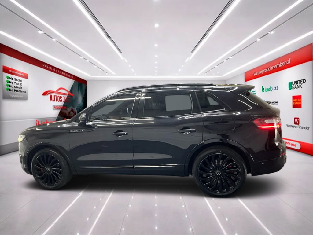 Used 2020 Lincoln Nautilus Black Label w/ Cargo Utility Package image 5