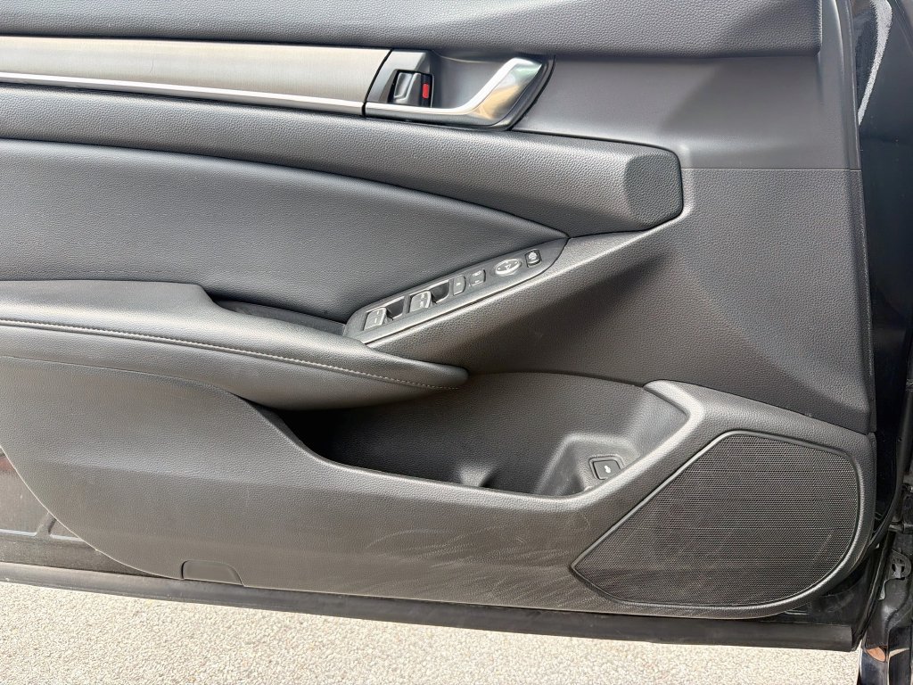 Used 2021 Honda Accord LX image 19