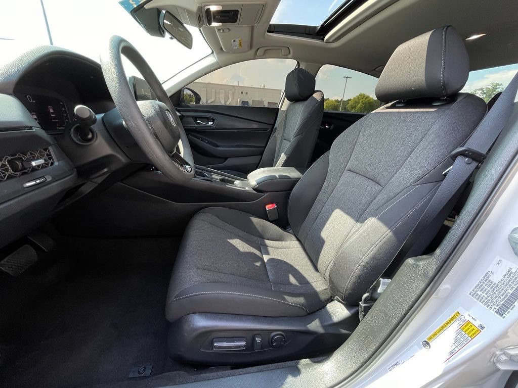 Certified 2025 Honda Accord SE image 26