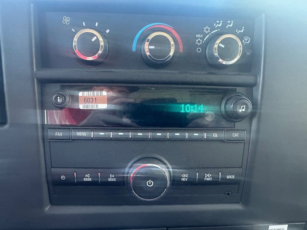 New 2025 Chevrolet Express 3500 Work Van w/ Power Convenience Package image 9