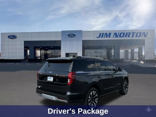 Used 2026 Ford Expedition Platinum w/ Driver's Package AWD/4WD image 4