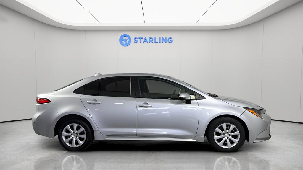 Used 2024 Toyota Corolla LE FWD image 11