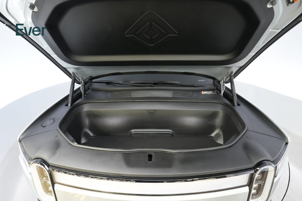 Used 2024 Rivian R1T Adventure Dual AWD/4WD image 29