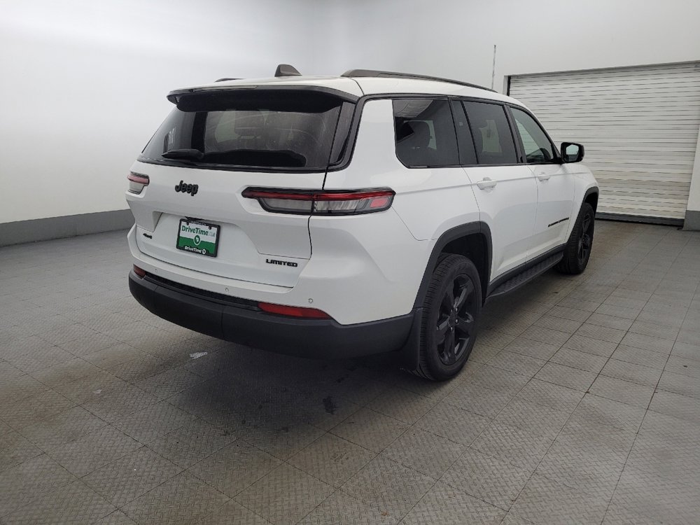 Used 2023 Jeep Grand Cherokee L Limited w/ Black Appearance Package image 9