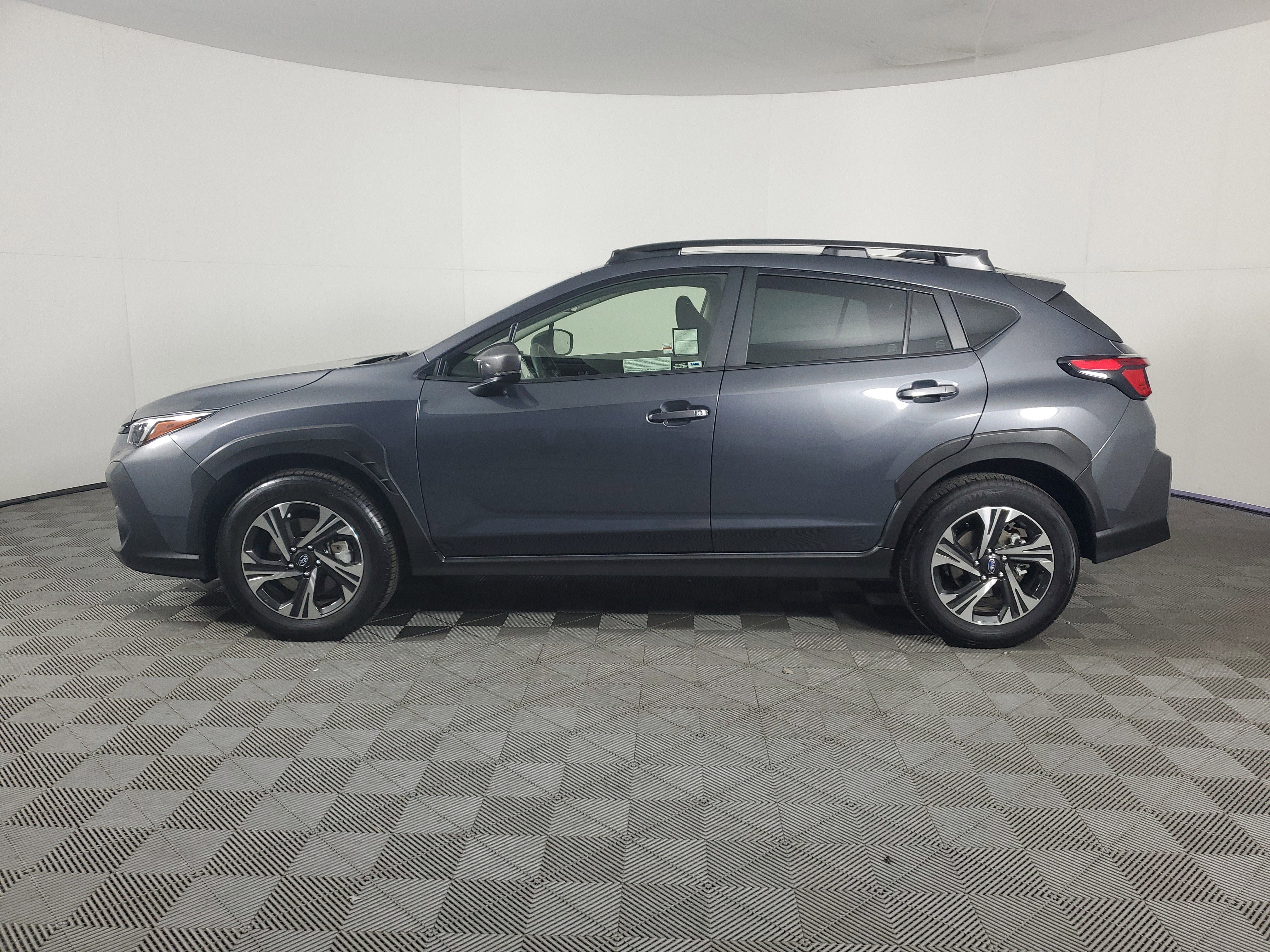 Used 2025 Subaru Crosstrek 2.5i Premium image 7