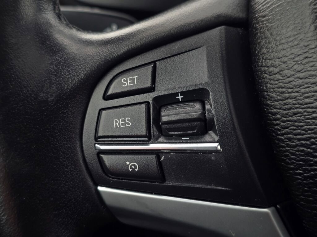 Used 2017 BMW X5 xDrive40e image 34