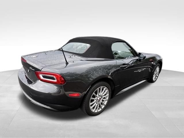 Used 2017 FIAT 124 Spider Classica RWD image 6