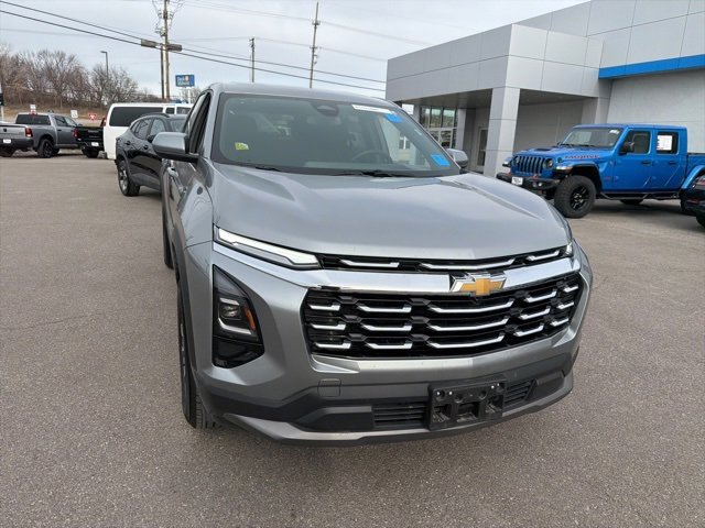 Used 2025 Chevrolet Equinox LT image 8