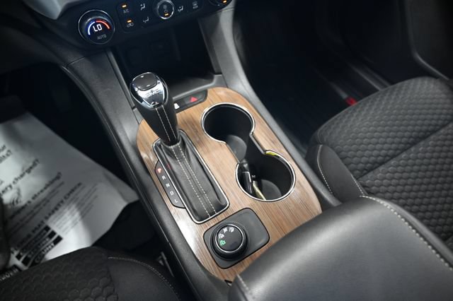 Used 2019 GMC Acadia SLE AWD/4WD image 19