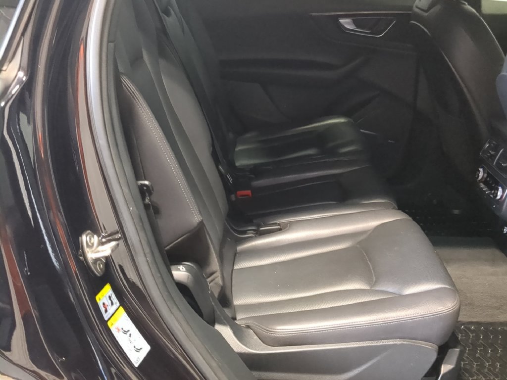 Used 2018 Audi Q7 3.0T Prestige AWD/4WD image 23
