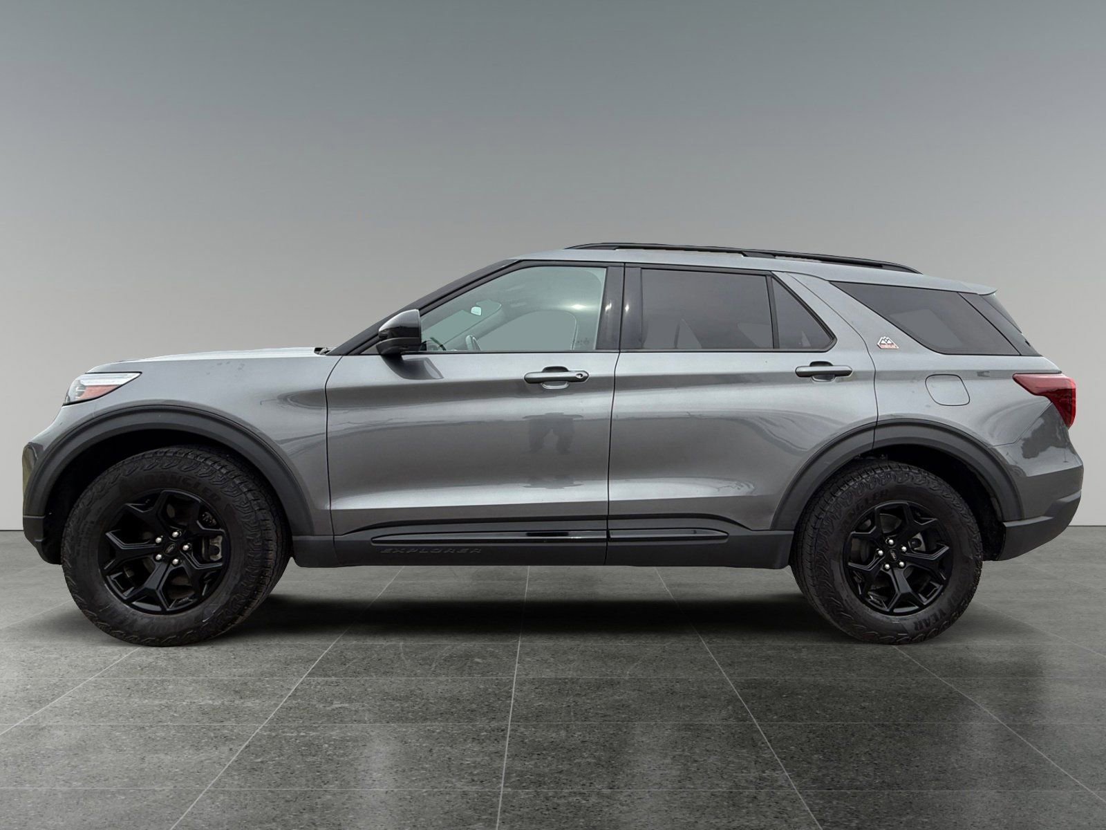 Used 2022 Ford Explorer Timberline w/ Timberline Technology Package AWD/4WD image 2