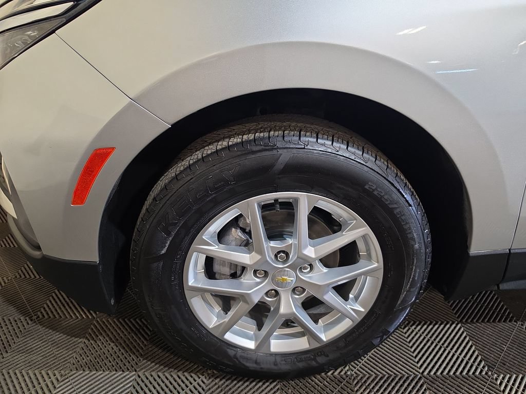 Used 2022 Chevrolet Equinox LT AWD/4WD image 18