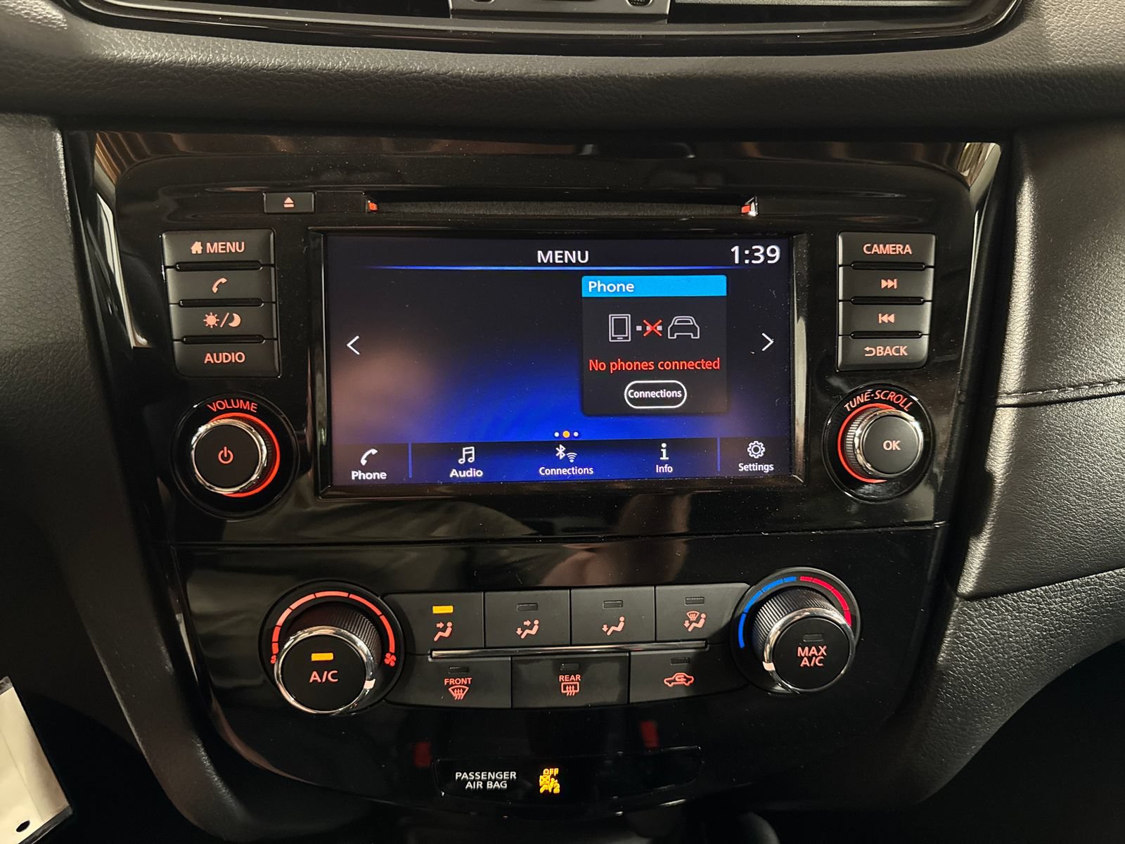 Used 2020 Nissan Rogue S w/ Special Edition Package AWD/4WD image 21