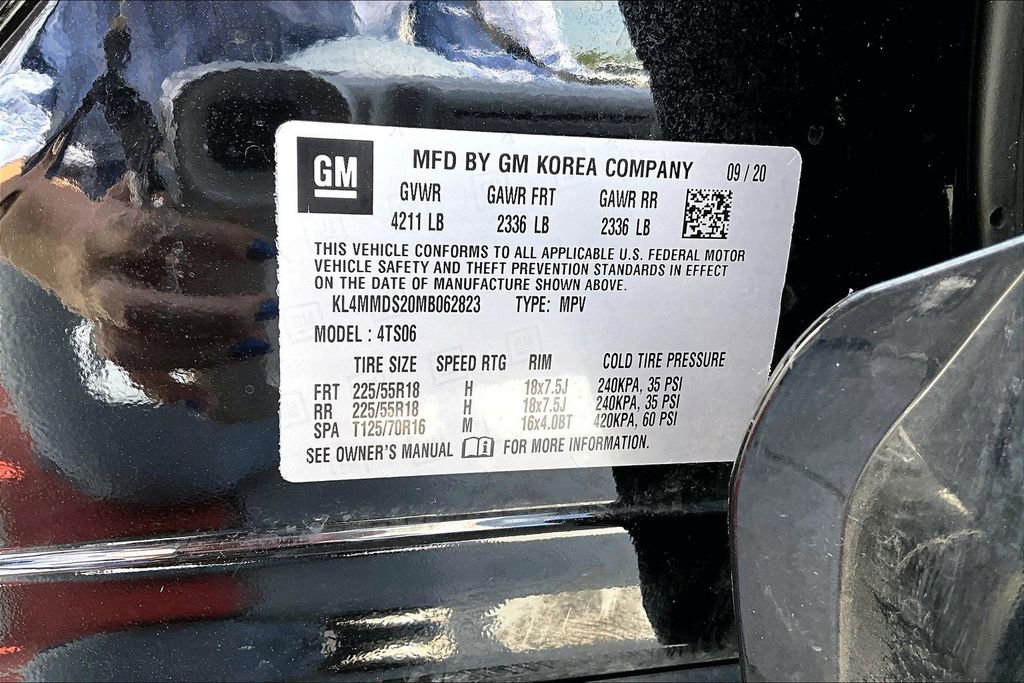 Used 2021 Buick Encore GX Select w/ Sport Touring Package FWD image 19
