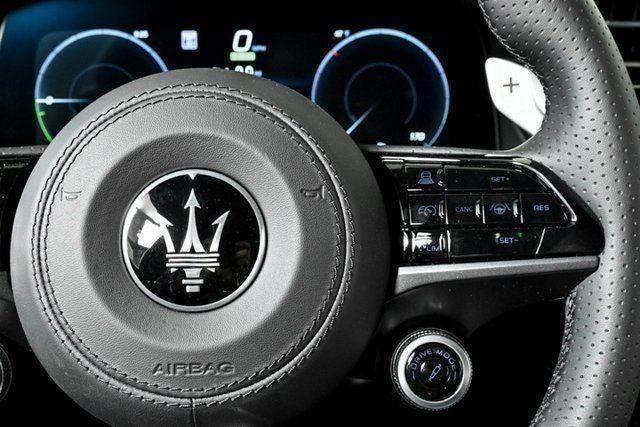 New 2025 Maserati Grecale Folgore AWD/4WD image 11