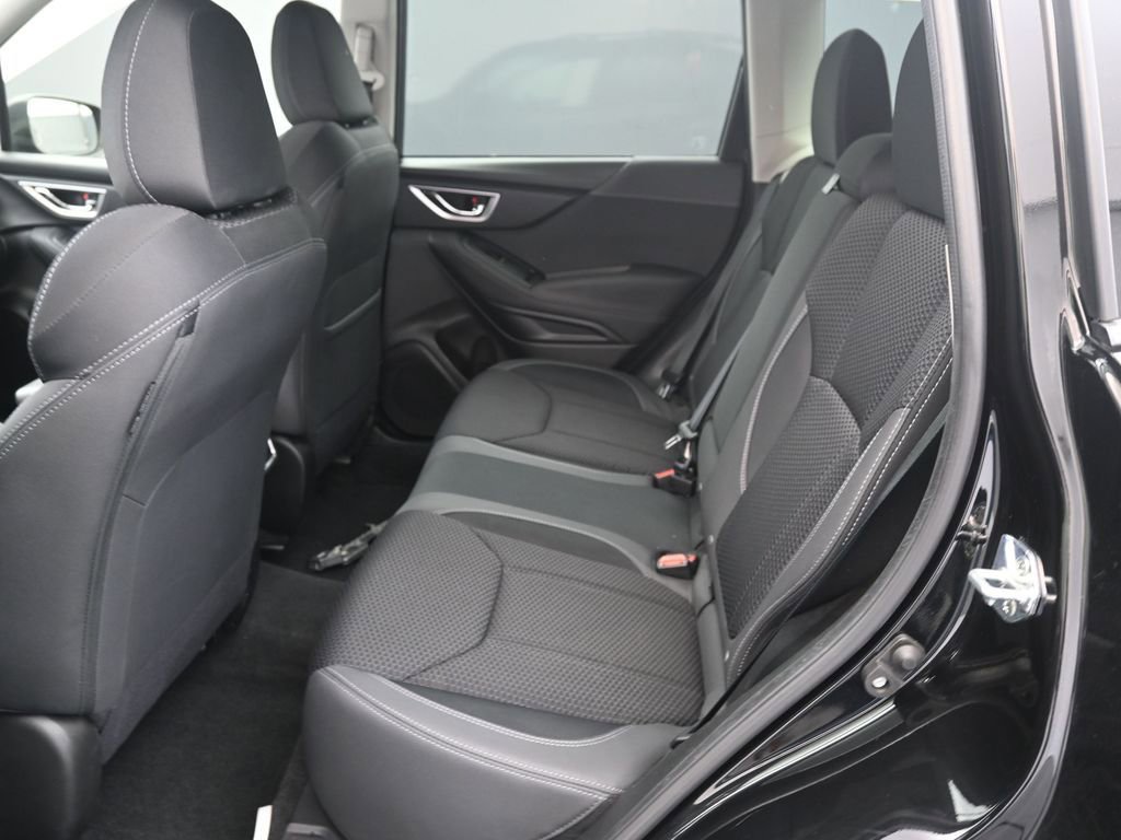 Used 2024 Subaru Forester Premium image 18