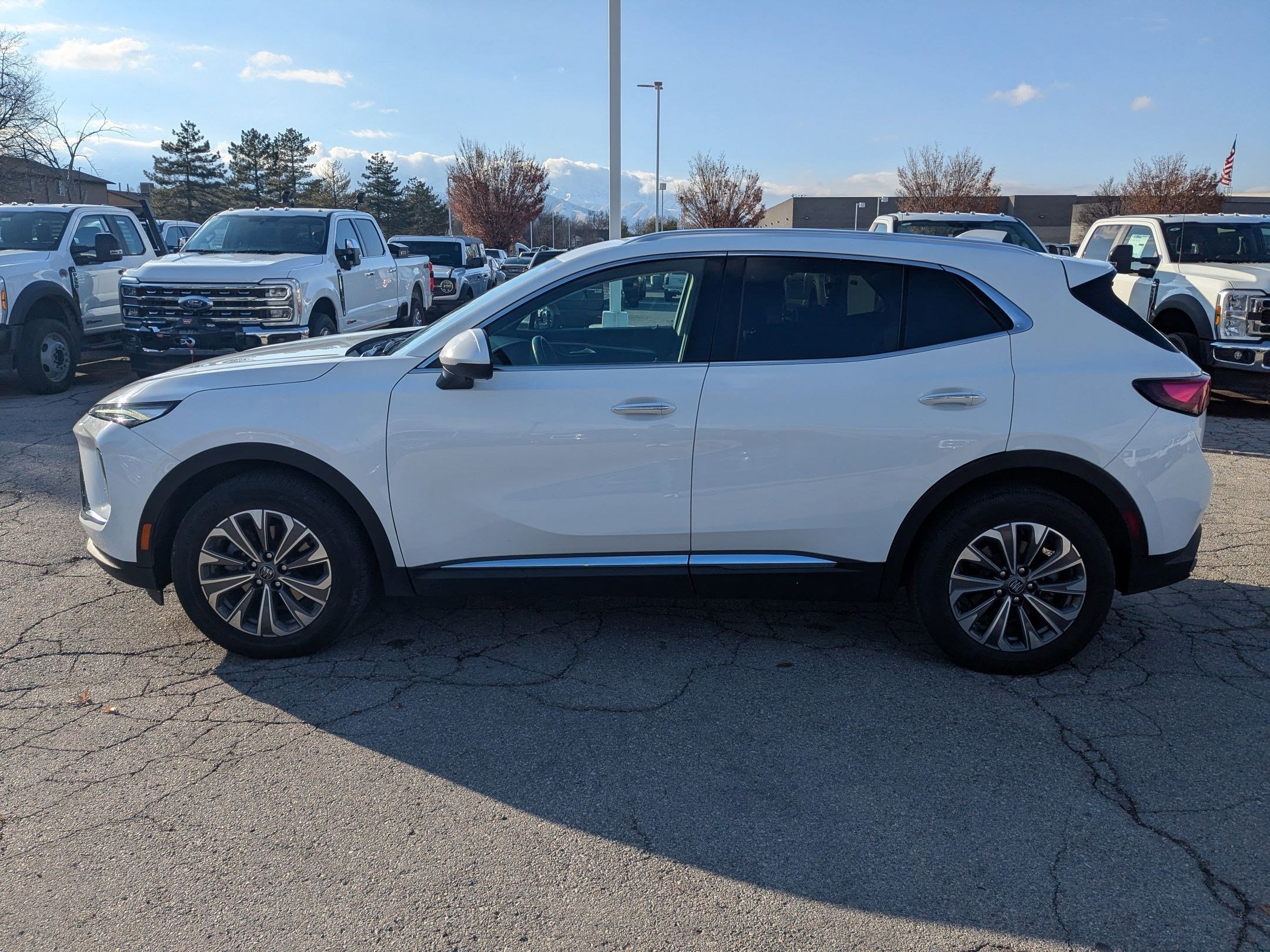 Used 2024 Buick Envision Preferred image 9