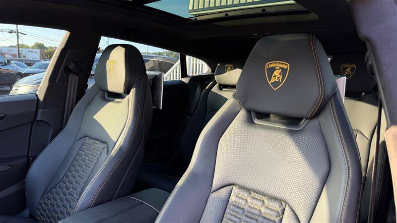Used 2021 Lamborghini Urus AWD/4WD image 38