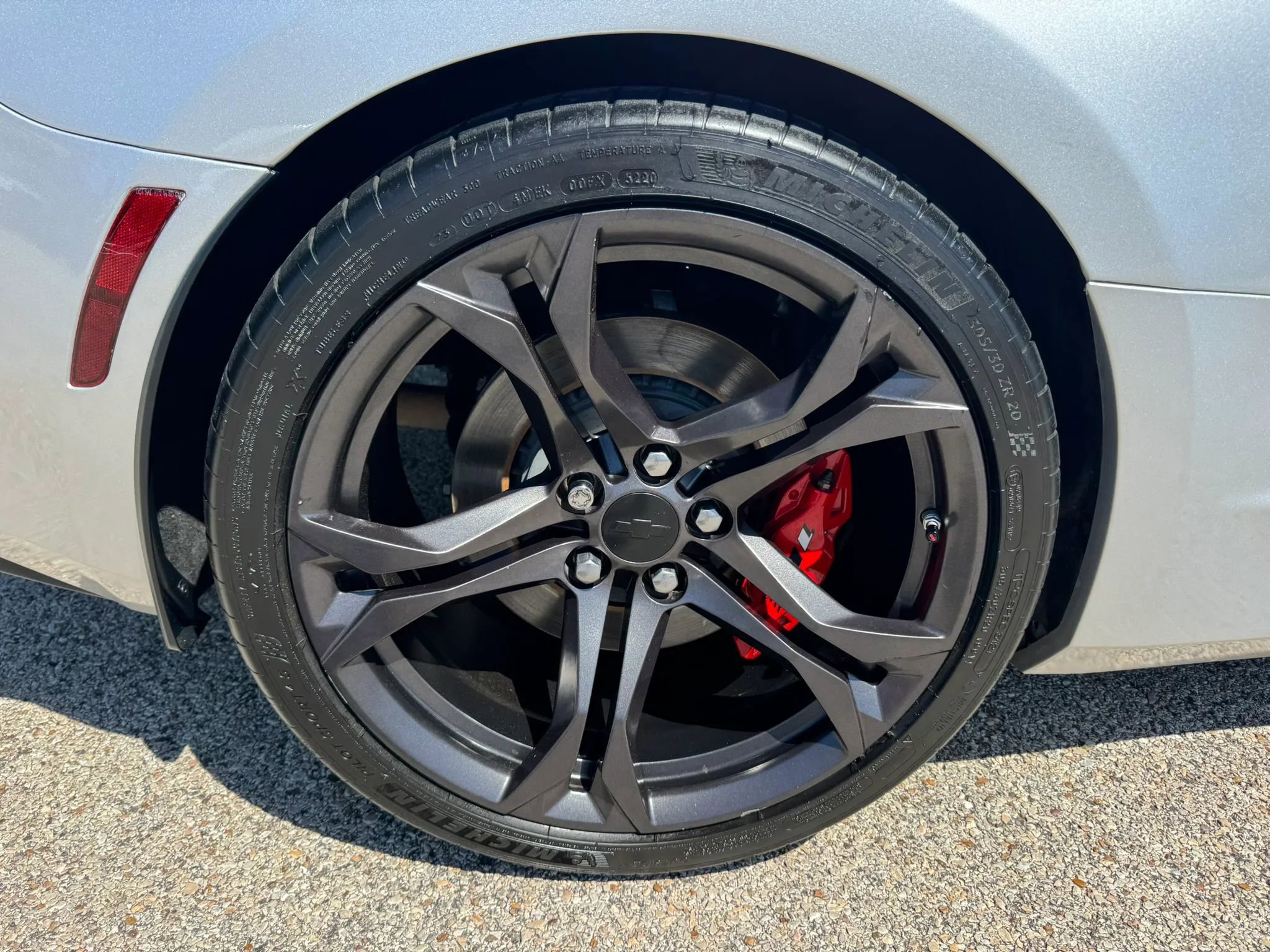 Used 2019 Chevrolet Camaro SS RWD image 15