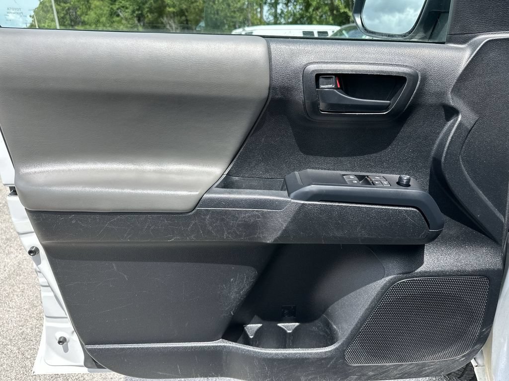 Used 2021 Toyota Tacoma SR AWD/4WD image 22