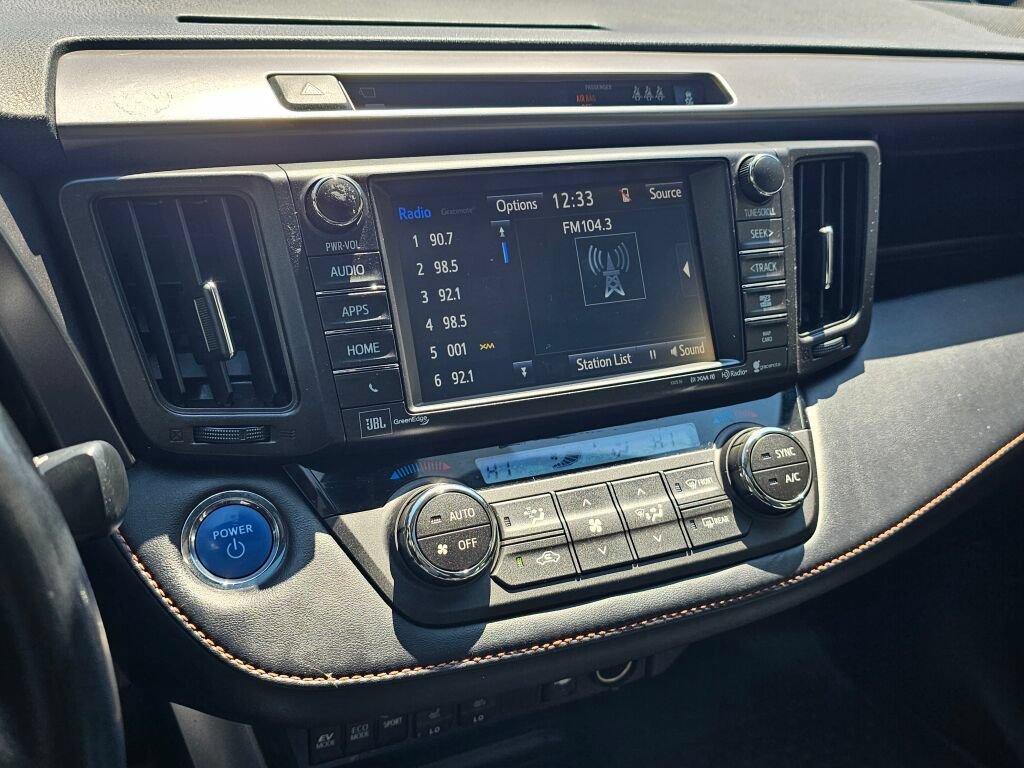 Used 2018 Toyota RAV4 SE w/ Advanced Technology Package AWD/4WD image 24