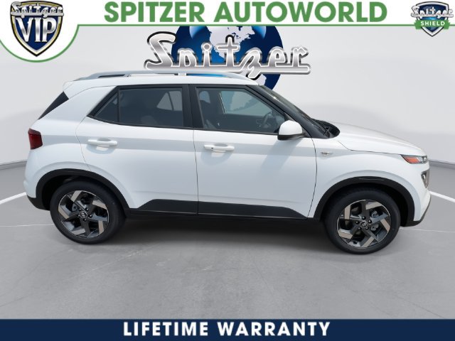 New 2026 Hyundai Venue SEL FWD image 16