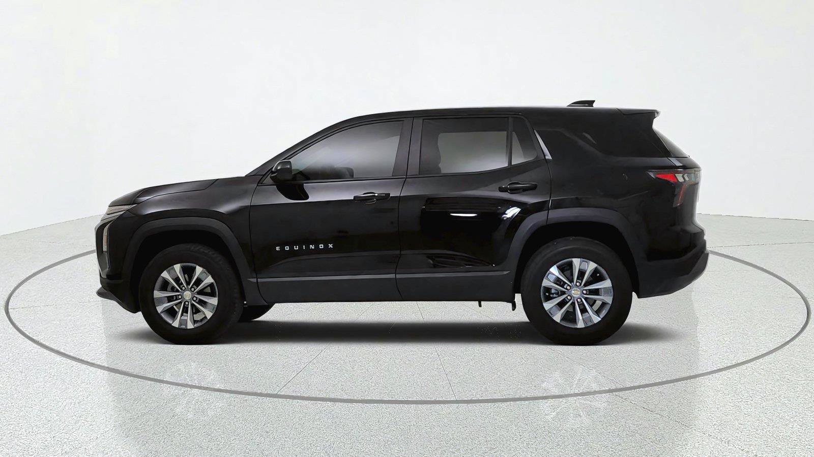 Used 2025 Chevrolet Equinox LT FWD image 4