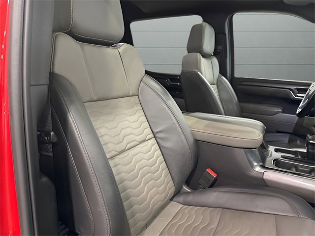 Used 2024 Chevrolet Silverado 1500 ZR2 w/ Technology Package image 32