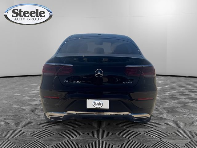 Used 2023 Mercedes-Benz GLC 300 4MATIC Coupe image 4