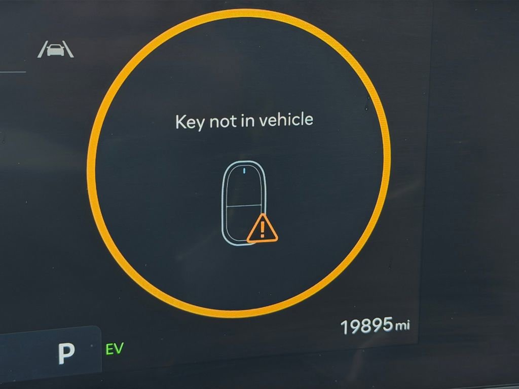 Used 2025 Hyundai Santa Fe Calligraphy image 23