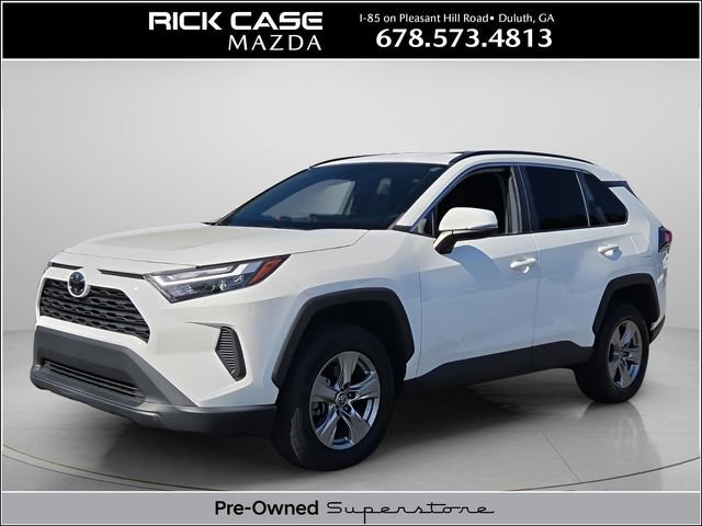 Used 2022 Toyota RAV4 XLE w/ Convenience Package FWD image 1