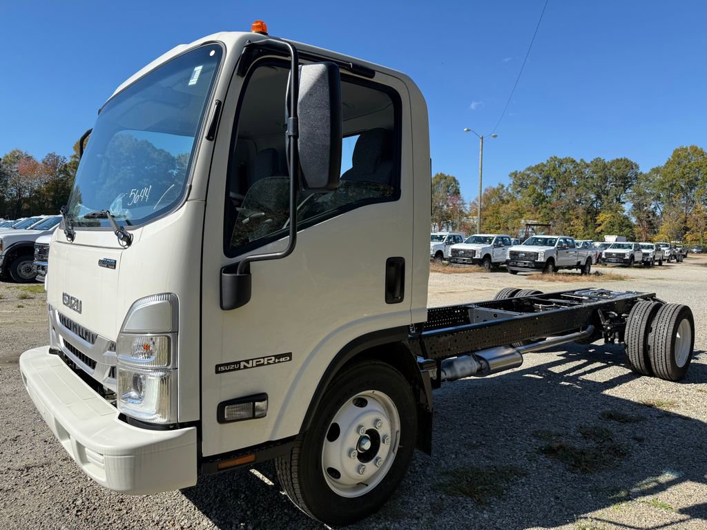 New 2025 Isuzu NPR RWD image 3